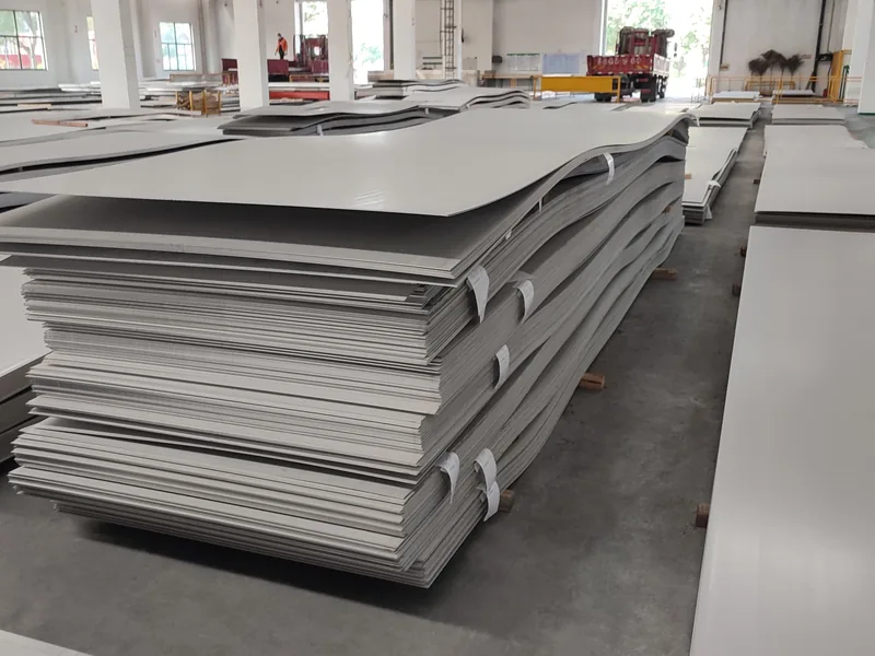 316/316L stainless steel plates in the warehouse