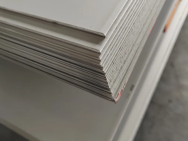 316 stainless steel sheets stacked edge to edge