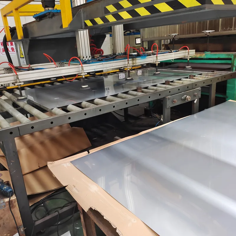 Fiber laser cutting table with sheet
