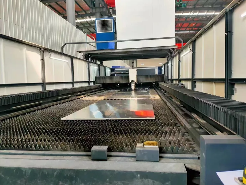 Fiber laser cutting stainless steel plate